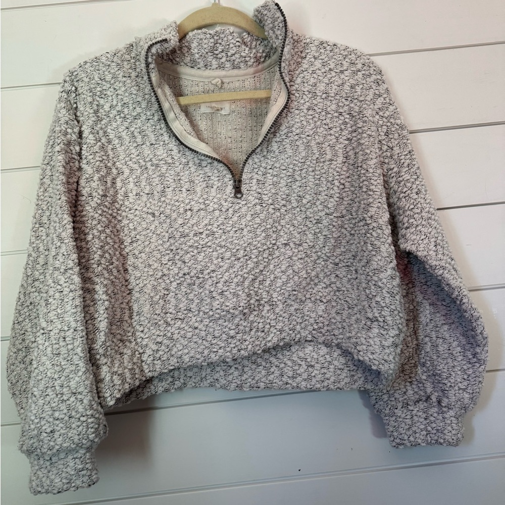 Lou & Grey Speckled Knit Top in Light Gray